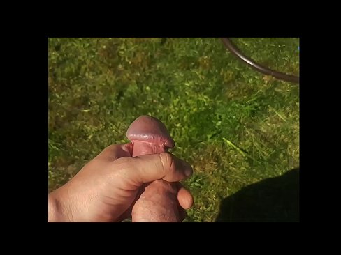 ❤️ Bidh hottie a 'faighinn a pussy pinc fucked agus cums le squirt ann an gàrradh samhraidh ️❌  Porno  aig porn gd.fulldesisex.ru ❌❤